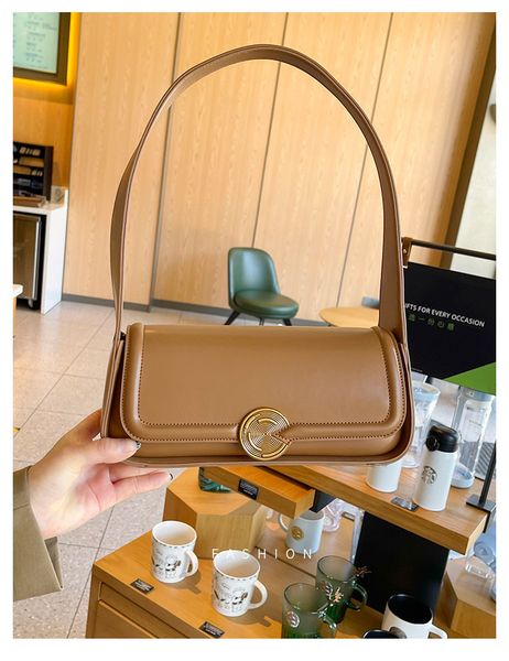 

evening bags retro solid color women's bag 2023 advanced underarm single shoulder crossbody handheld stick 230803