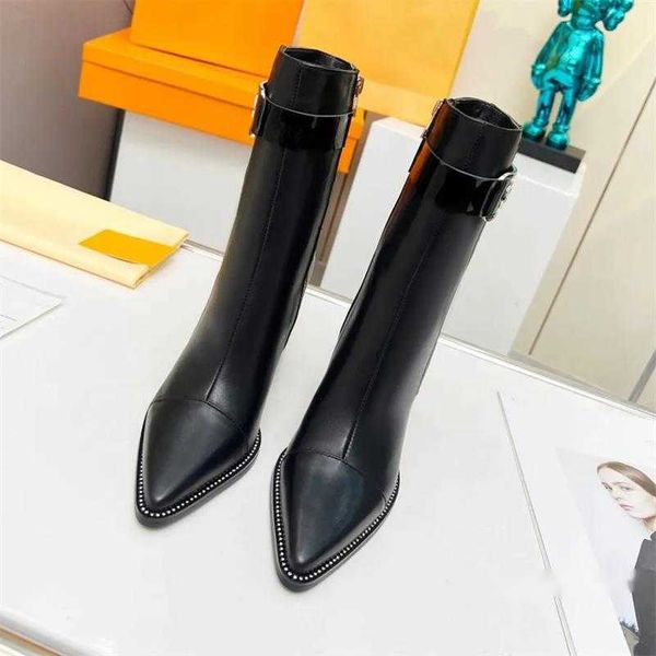 

designer boots leather ankle woman sneakers trainers slipper sandals, Black