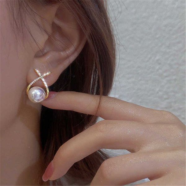 

charm new inlaid rhinestone pearl stud earrings women personality fashion unique design earrings wedding jewelry birthday gift r230804, Golden