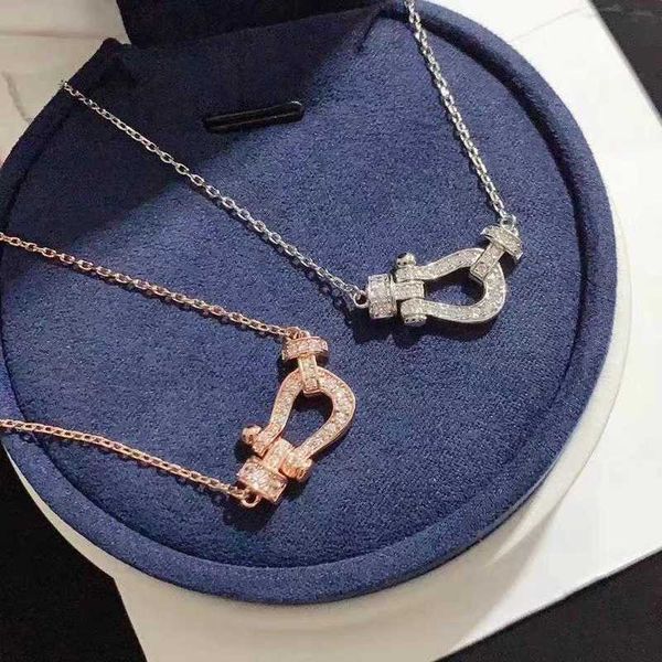 

strands, strings designer u-shaped horseshoe necklace v gold plated 18k female fried dough twists clavicle chain fashionable simple ins net, Black