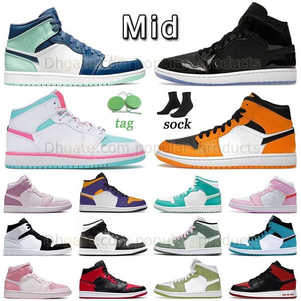 

2023 jumpman 1 mid basketabll shoes taxi space jam white pink green soar blue mint mens womens sneakers valentine's day diamond new pat