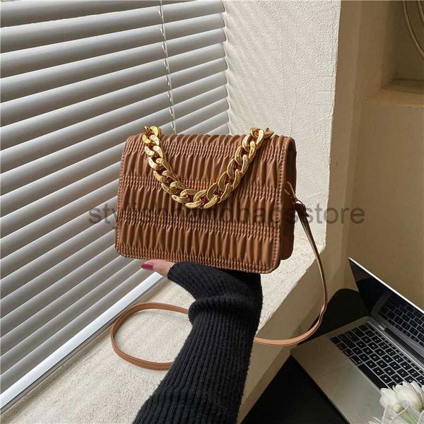 

shoulder fashion women's 2023 autumn new korean version indentation pleated chain texture handheld small square bagstylishhandbagsstore