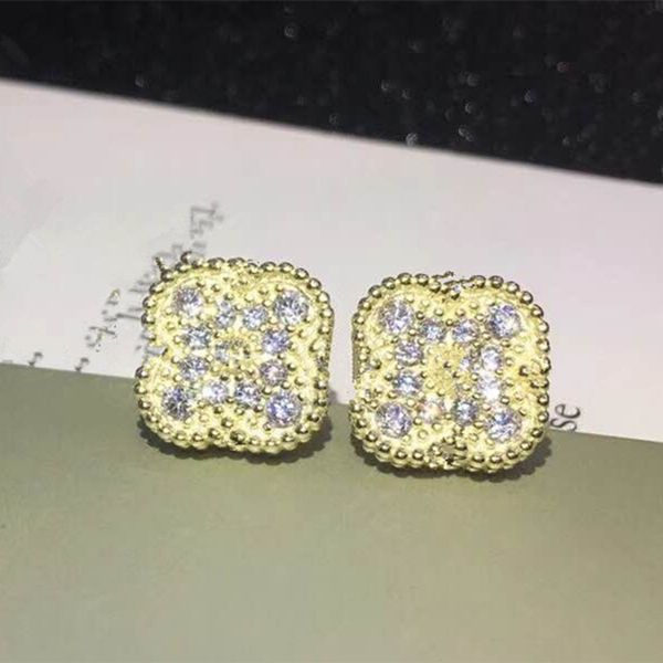 

designer four leaf clover stud earrings vintage luxury stud earrings engraved diamond women wedding jewelry gift fashion decoration, Golden;silver