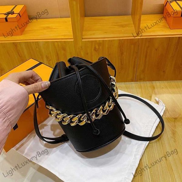 

designer mini snake hair bucket bag drawstring crossbody bag fashion thick chain shoulder tote women leather luxury handbags classic mobile