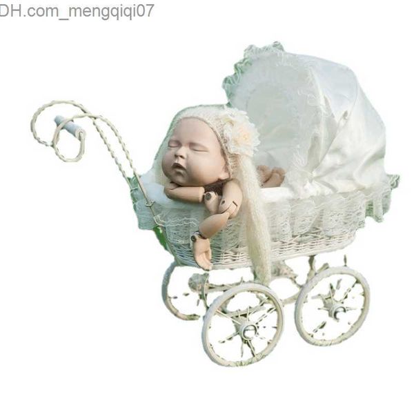 

bassinets cradles neonatal full moon pgraphy cradle window decoration children's cradle toy set base car decoration props z230804