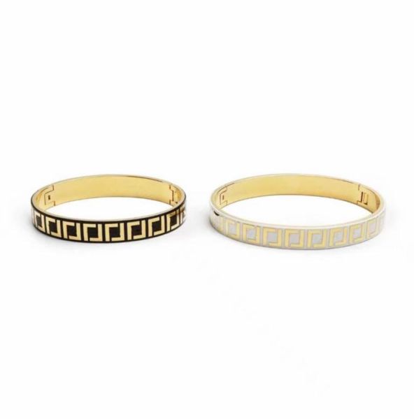 

italy designer bracelet bangle men and women fashion temperament personality simple accessories black letter gold luxury goods2244907