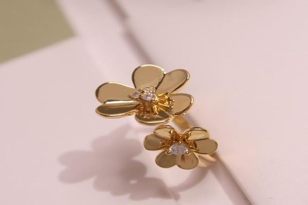 

cluster rings fashion personality trend gold flower ring lucky clover ladies039 party like a breath of fresh air gift frei5617561, Golden;silver