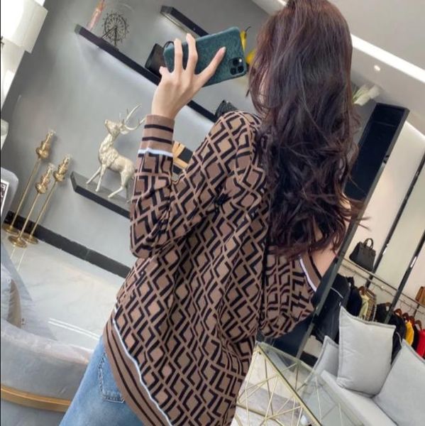 

knitted cardigan sweater letter tees jacquard temperament v-neck thin knit jacket for men and women of the same style, Black;brown