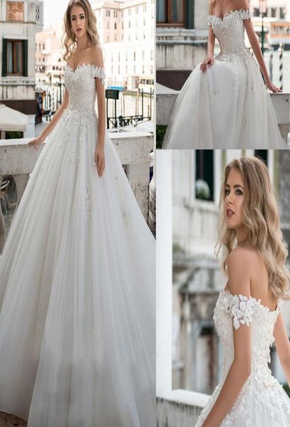 

sweetheart neckline off the shoulder pearls lace applique ball gown wedding dress laceup back court train vestido de noche1055843, White