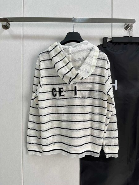 

2023 early autumn new gaoding casual versatile sweet and gentle contrast color patch embroidery lace up hoodie, White;black