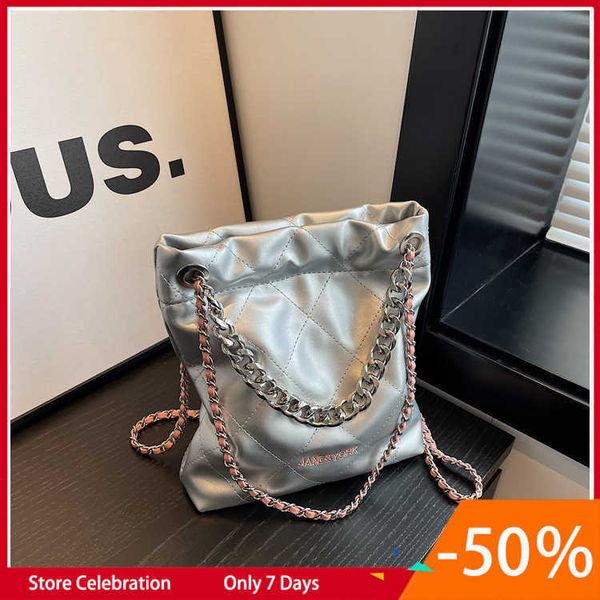 

lingge chain women's capacity 2023 new summer small and high end one shoulder crossbody bucket bag