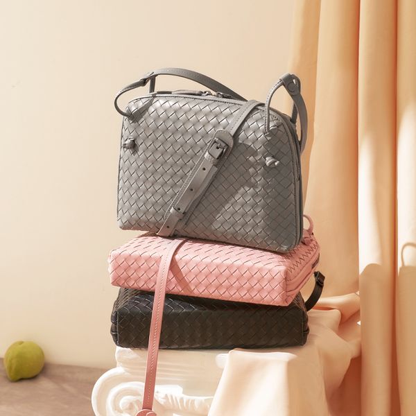 

women's fashion shoulder bag genuine leather woven bag luxury brand design minimalist style crossbody bag black gray 2023 new