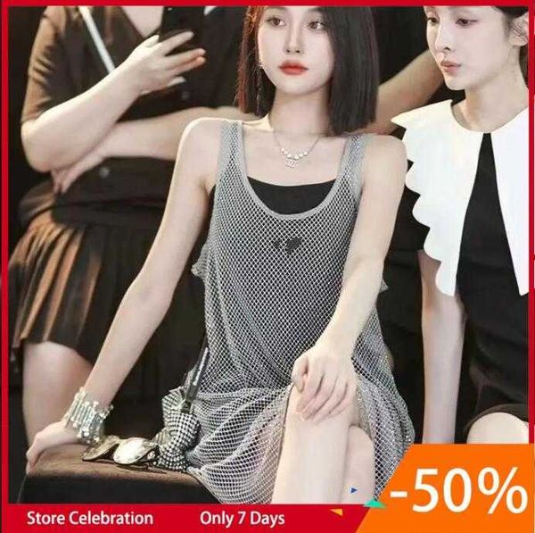 

designer runway summer 2023 women's t-shirt fashion chain tanks ladies elegant letter women sleeveless casual tank, Black;gray