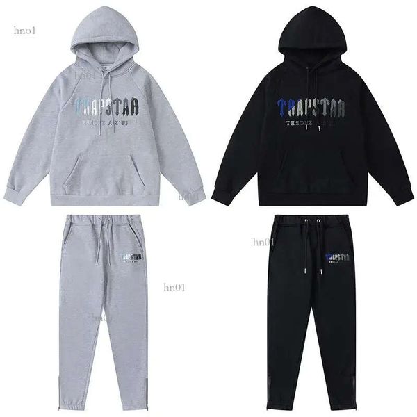 

8 styles trapstars hoodies towel embroidery mens hoodie designers clothing europe and american style sweatshirt designer m4, Black