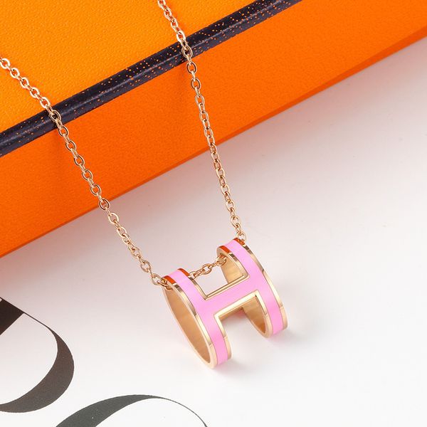 

Luxury Design Enameled Letter Pendant Necklace Popular Stainless Steel Jewelry for Women Gift