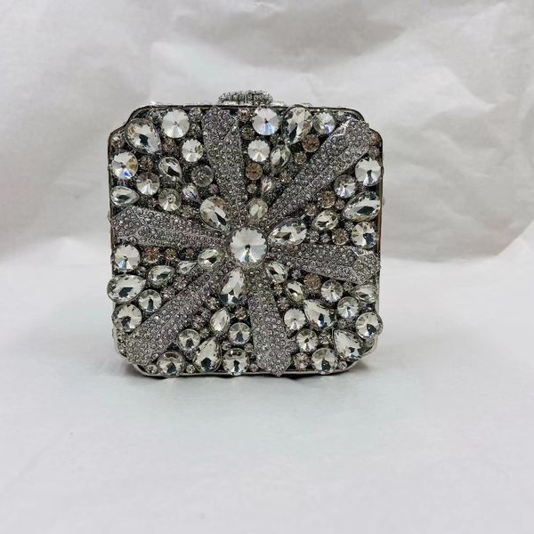 

evening bags fashion diamond inlaid dinner bag hollow metal hard box banquet dress handbag yls 230804