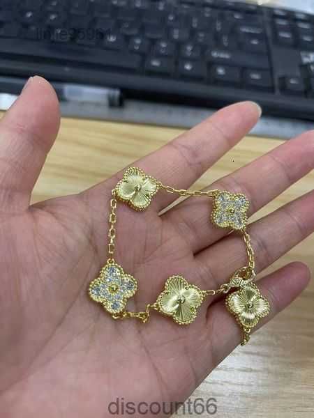 

charm bracelets clovers bracelet luxury van clover designer bracelet pearl 4 leaf 18k gold laser brand bangle necklace earrings wedding 59es, Golden;silver