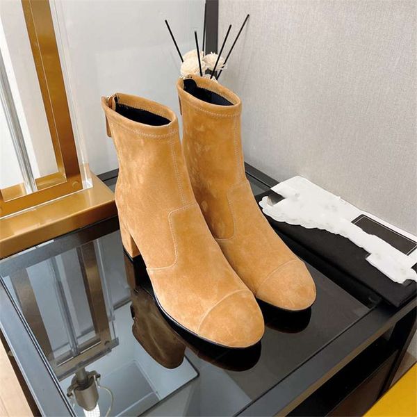 

luxury design boots 2023 channel fashionable women business work decoration anti slip knight boots martin boots casual sock boots 04-08, Black