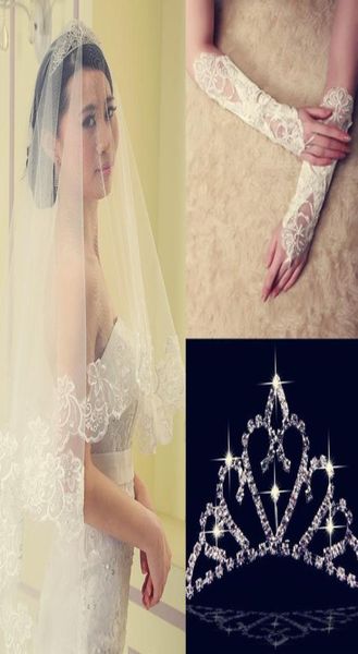 

selling 2014 3 pieces lace appliqued wedding veils comb with crown half gloves 7140928, Black