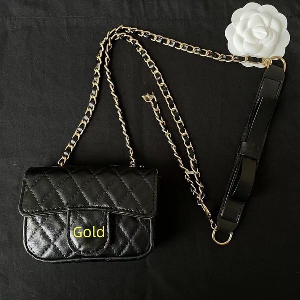 

designer mini crossbody lipstick bags lady cute coin purse shoulder headphone bag womans luxury gold chains purses letter glossy patent leat, Red;black