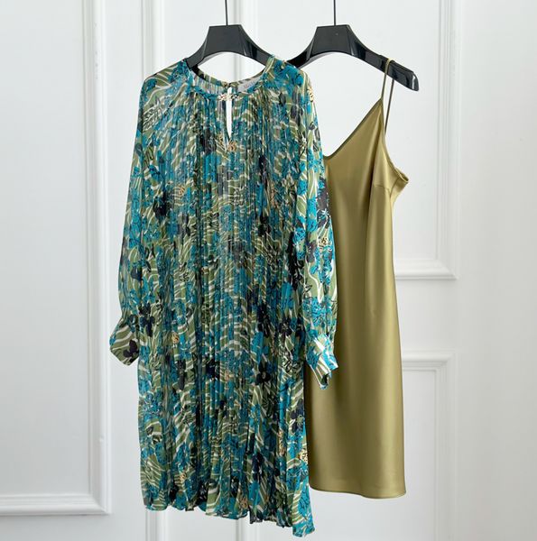 

european fashion brand long sleeve foral printed pleated dress, Black;gray