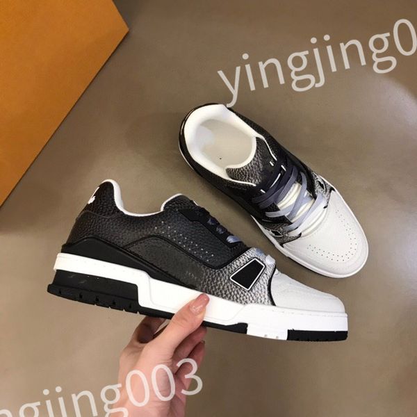 

2023 new sneakers designer calfskin casual shoes reflective shoes vintage leather trainers all-match stylist sneaker leisure shoe rd220631, Black
