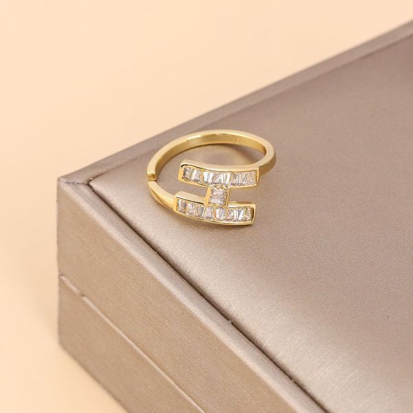 

Classic Square Zircon Letter H Ring 18K Gold Brass Rings Jewelry for Lovers Gift