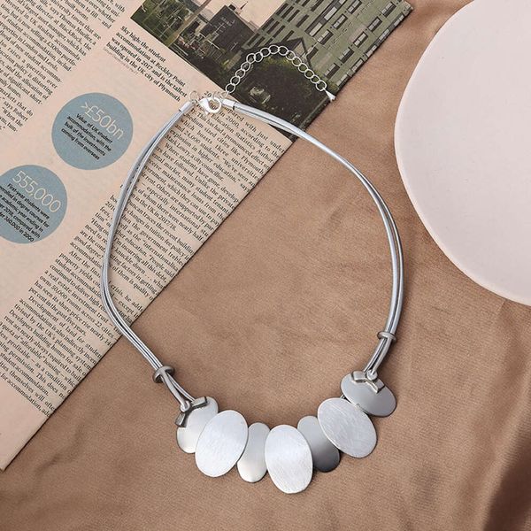 

designer women's necklace, high-end fashion niche necklace, versatile accessories, simple and elegant jewelry1, Silver