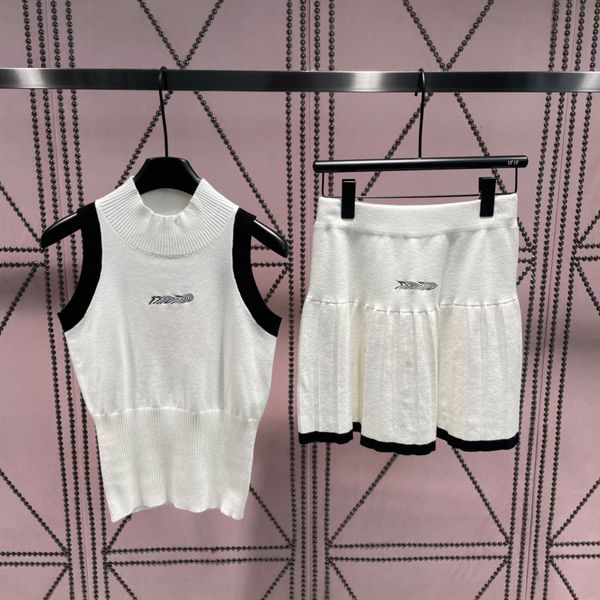 

fashion two piece dress suit half neck sleeveless ladies knitwear high waist lady skirt knit set outfit tracksuit 2023, White
