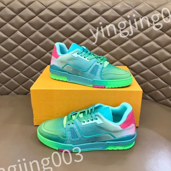 

2023 new luxury sneakers designer calfskin casual shoes reflective shoes vintage leather trainers all-match stylist sneaker leisure shoe rd2, Black