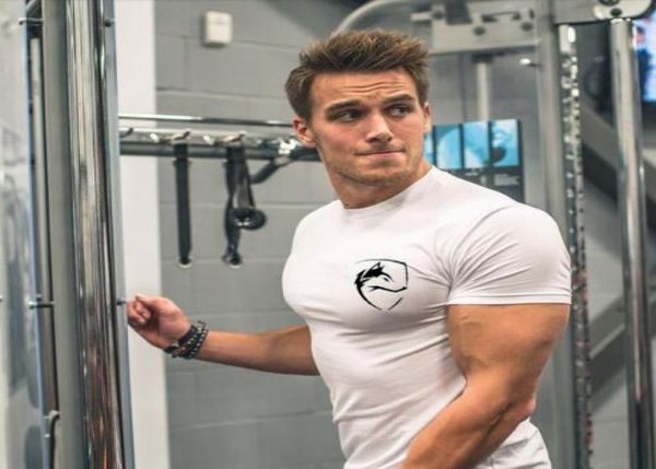 

2018 new brand clothing gym tight tshirt men039s fitness tshirt homme men bodybuilding sportswear summer 4532023, White;black