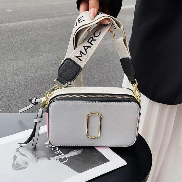

designer women bags new 2022 contrast color small square bag trend letter single shoulder messenger bags wholesale 20-12-7cm m003, Red;black