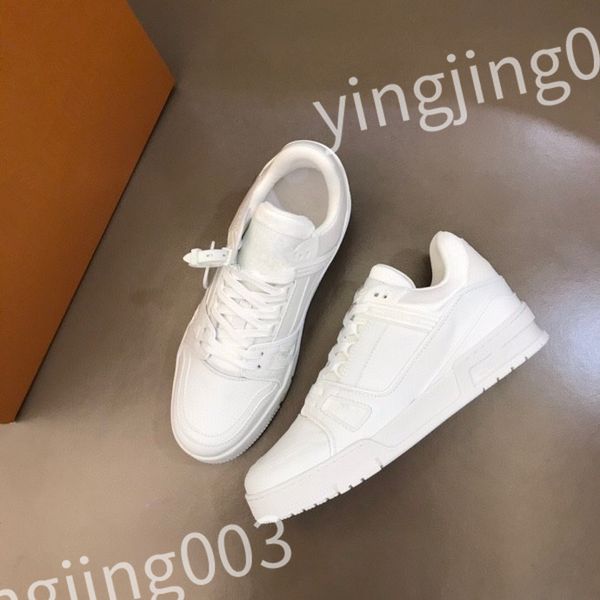 

2023 luxurys designer sneakers classic men trainer casual shoes vintage platform trainers denim shoes rubber canvas leather sneaker rd220803, Black