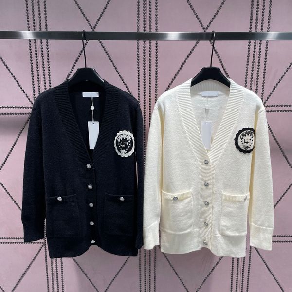 

2023 fashion autumn winter designer embroidery v-neck knitting cardigan sweater coat women long sleeve button loose sweater, White;black