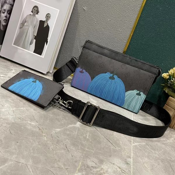 

fashion classic messenger bags man briefcase high leather lining luxury bag work designer size 22-14-4.5cm m22482