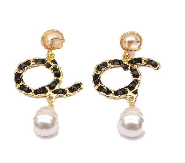 

stud charm 19 colour plated luxury brand designers letters stud chain geometric classic women tasse lrhinestone pearl earring wedd9945258, Golden;silver