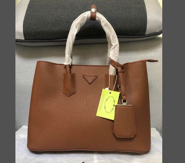 

2023 luxurys design dust bag designer bags handbag purses woman fashion clutch purse chain womens designing crossbody shoulder bag