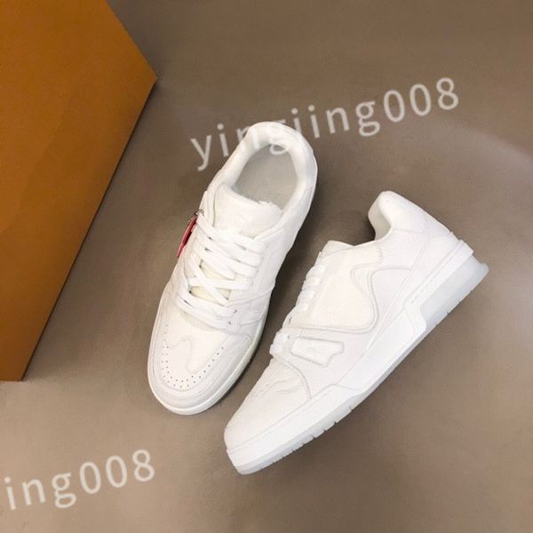 

2023 luxurys designer whoelsale leather technical sneaker shoes fabric chunky rubber casual walking discount trainer size 39-45 rd0803, Black