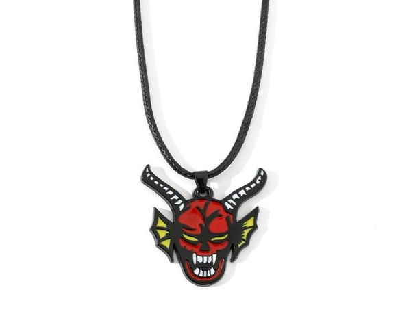 

stranger things hellfire club necklace eddie munson guitar pick pendant jewelry for tv fans gift1714779, Silver