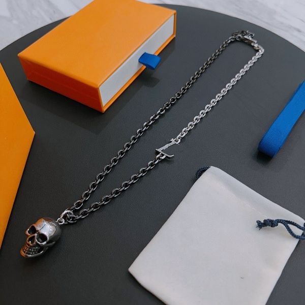 

20 luxury designer necklace luis pendant vuttonity necklace designer stainless steel plated artificial leather letters women's wedding, Silver