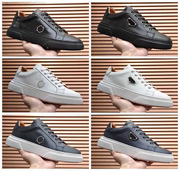 

luxury designer casual shoes embossed trainer sneaker triple leather lace up men fashion platform oversized sneakers white low mens sneakers, Black