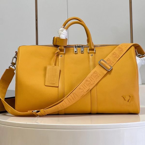 

2023 latest original single luggage bag m21536 turmeric three-color shoulder bag luxury designer bag handbag genuine leather men and women l
