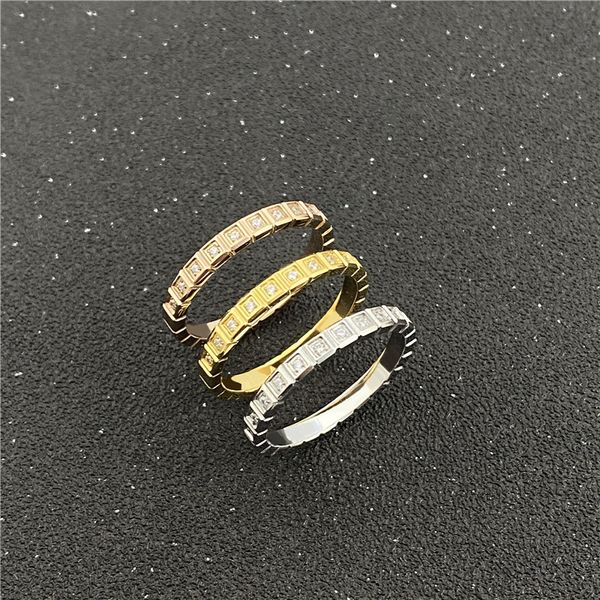 

Designer Ring Diamond Rings for Women Luxury Jewelry Unisex Rise Gold Silver Titanium Steel Fashion Jewelrys Ice Checked Ring Party Bitrthday Wedding Gift Size