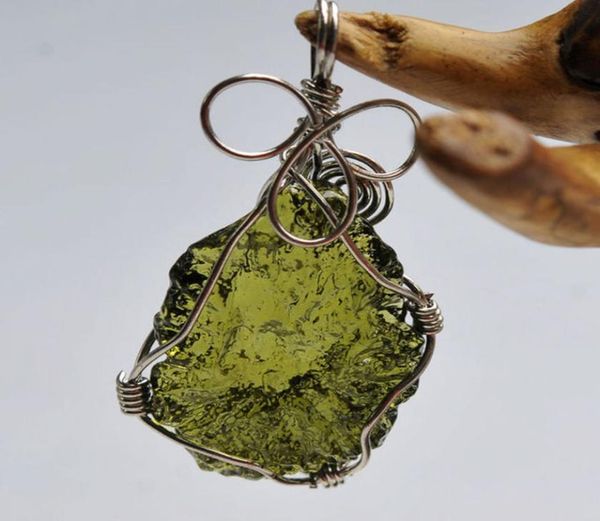 

natural moldavite green crystal energy stone pendant for men and women couple necklace fine jewelry lj2010166995365, Silver