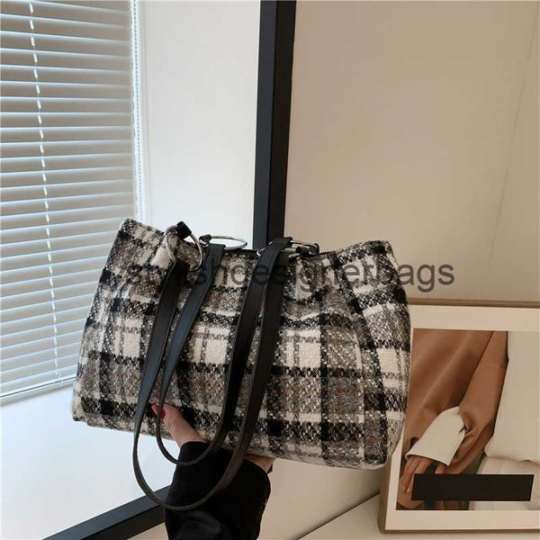 

shoulder bags woolen popular foreign style handbag women's bag bags 2023 autumn and winter new style simple and large capacity bag fash