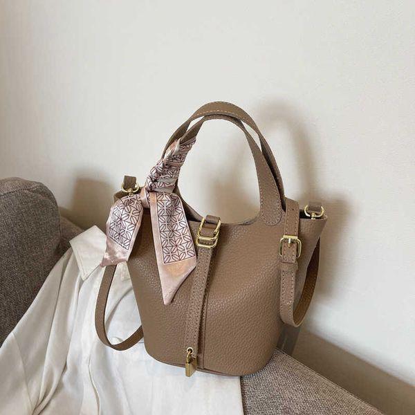 

beibei shangpin fashion scarf small lock mother bucket bag portable shoulder oblique cross tidal women's bag