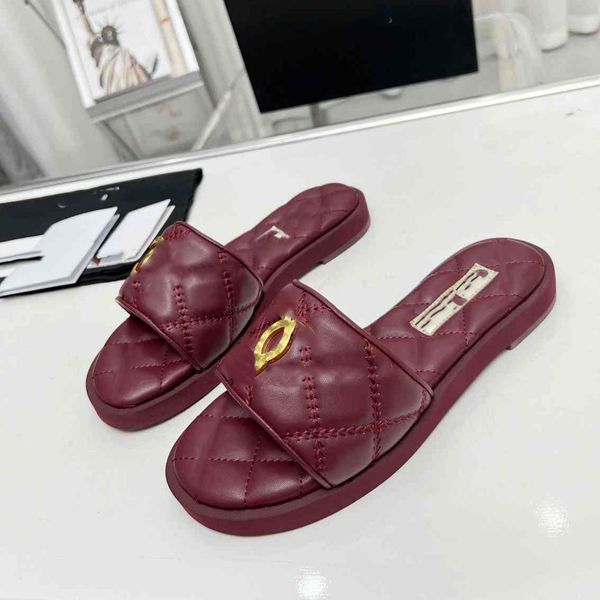 

designer women sandals quilted platform flats flats low heels buckle channel slippers ankle strap beach shoes ccity dfhhcgc, Black