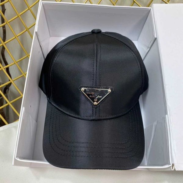 

p family new correct version front inverted triangle baseball cap polyester fabric comfortable for men and women, Blue;gray