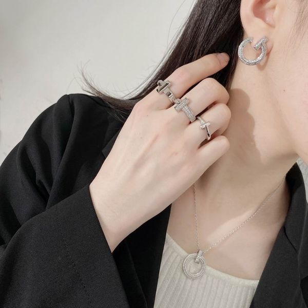 

2023 lovely cute long silver thin stainless steel chain crystal diamonds rings pengent women necklace earrings ring suit with dust bag and b, Black
