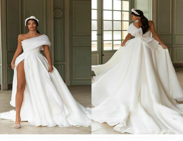 

one shoulder float wedding dresses thigh high slit appliqued 2020 new bridal gowns with big bow sweep train robe de mariee1437794, White